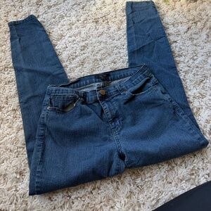 Chic Forever 21 Indigo dark blue dark wash, denim women’s cute Skinny Jeans skin